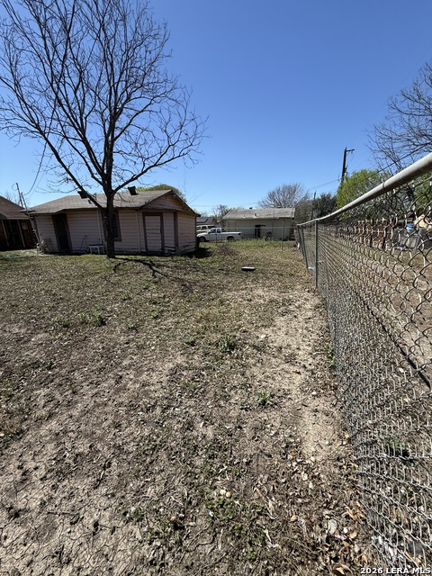 Image 25 of 31 For 327 Lyric  