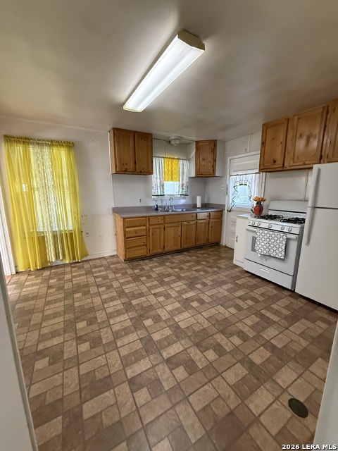 Image 5 of 31 For 327 Lyric  