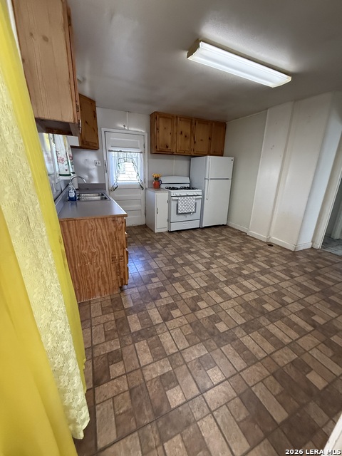 Image 6 of 31 For 327 Lyric  