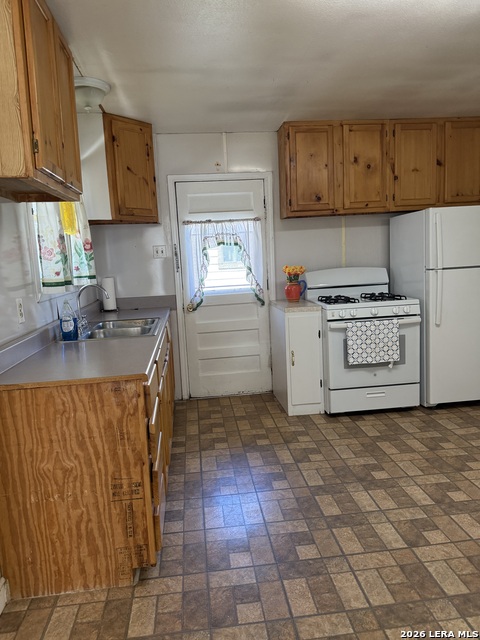 Image 8 of 31 For 327 Lyric  