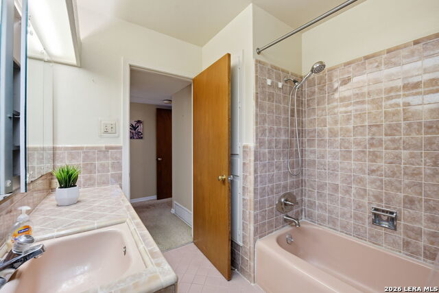 Image 23 of 41 For 8815 Sagebrush