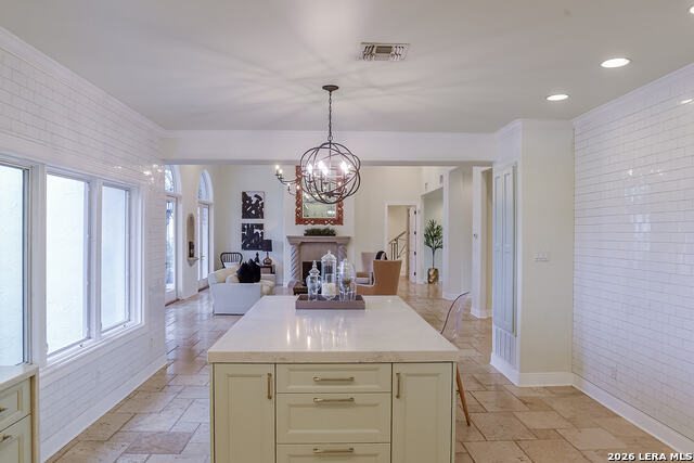 Image 17 of 38 For 850 Lakeview Trl