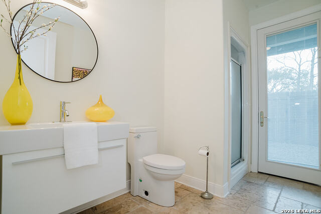 Image 21 of 38 For 850 Lakeview Trl