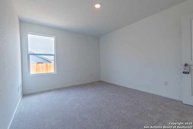 Image 21 of 27 For 8511 Opal Place