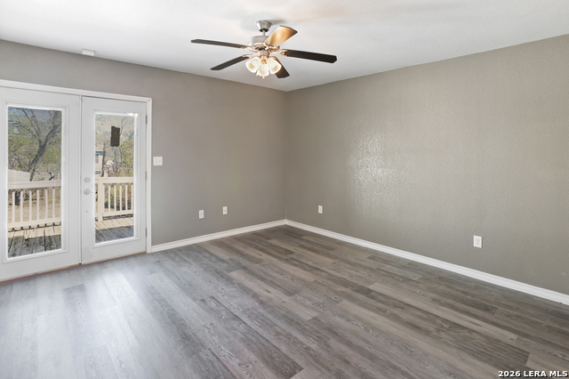 Image 15 of 33 For 939 John Page Dr.