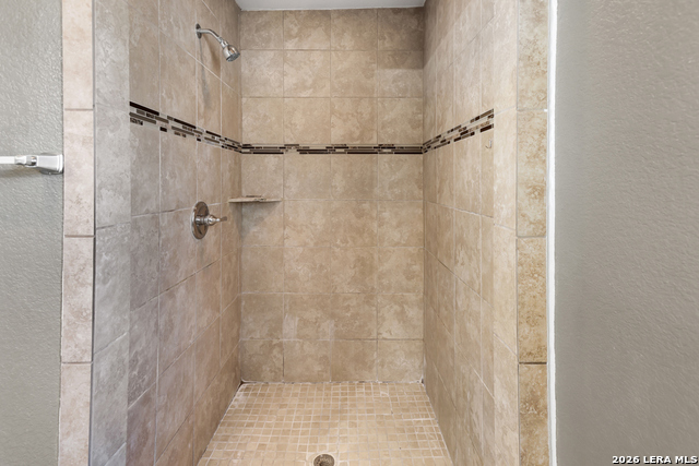 Image 18 of 33 For 939 John Page Dr.