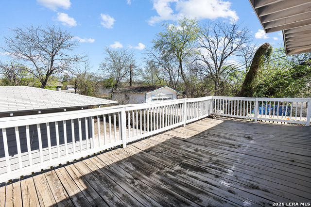 Image 26 of 33 For 939 John Page Dr.