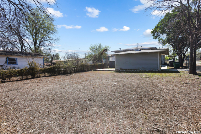 Image 30 of 33 For 939 John Page Dr.