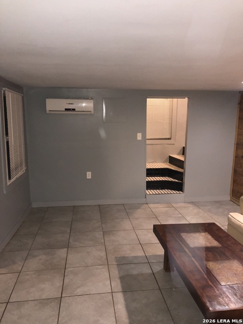 Image 2 of 10 For 237 Post  A