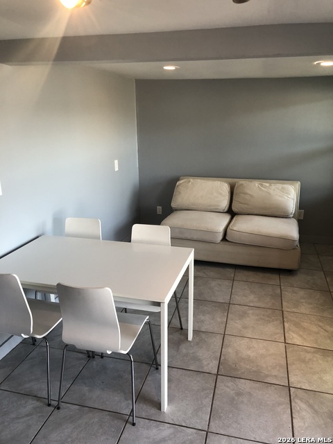 Image 5 of 10 For 237 Post  A