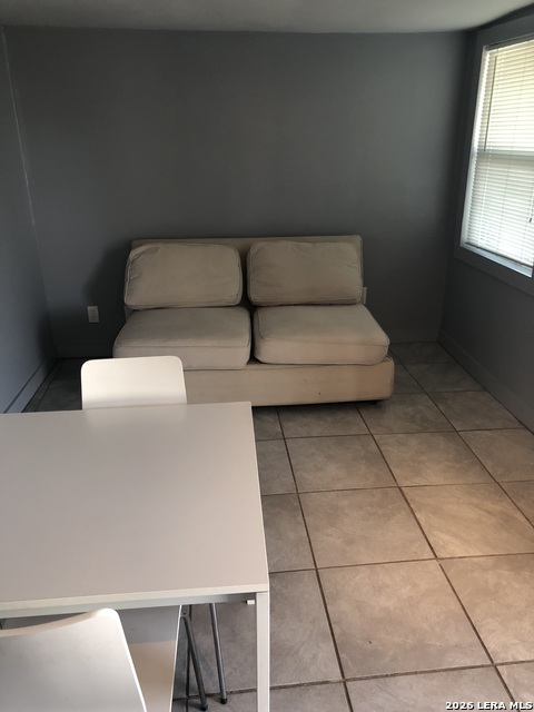 Image 7 of 10 For 237 Post  A