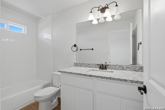 Image 17 of 30 For 13827 Enzo Gate