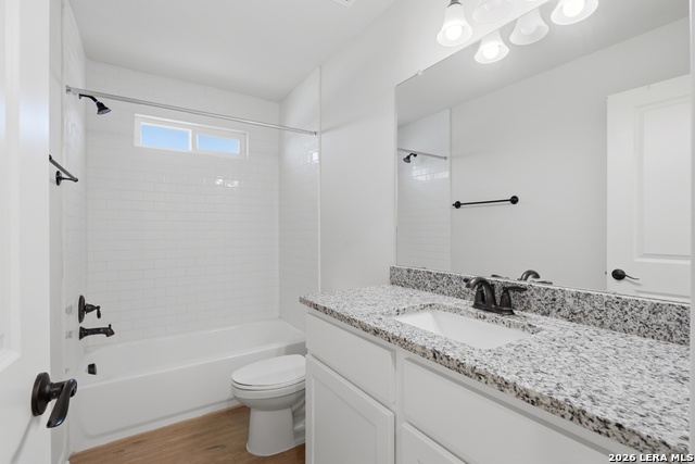 Image 19 of 30 For 13827 Enzo Gate