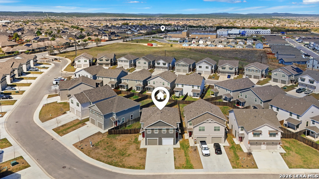 Image 25 of 30 For 13827 Enzo Gate