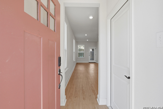 Image 4 of 30 For 13827 Enzo Gate