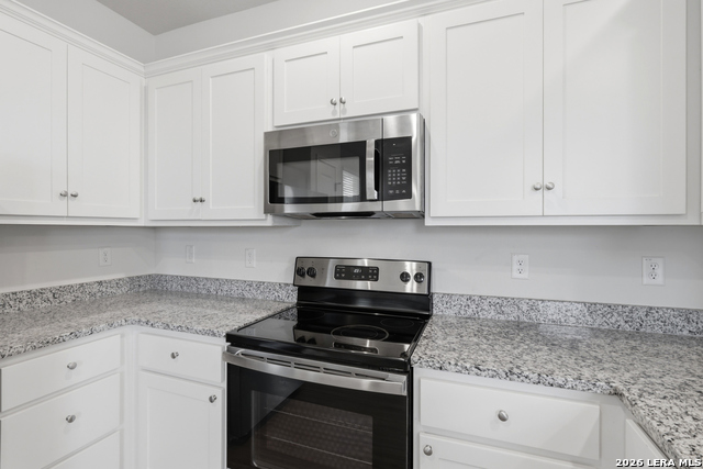 Image 8 of 30 For 13827 Enzo Gate