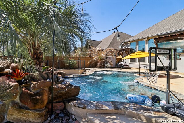 Image 37 of 44 For 988 Carriage Loop