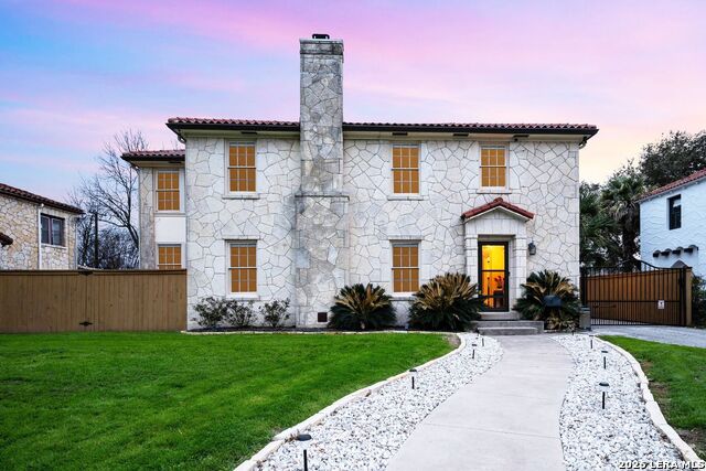Details for 218 Mary Louise, San Antonio, TX 78201