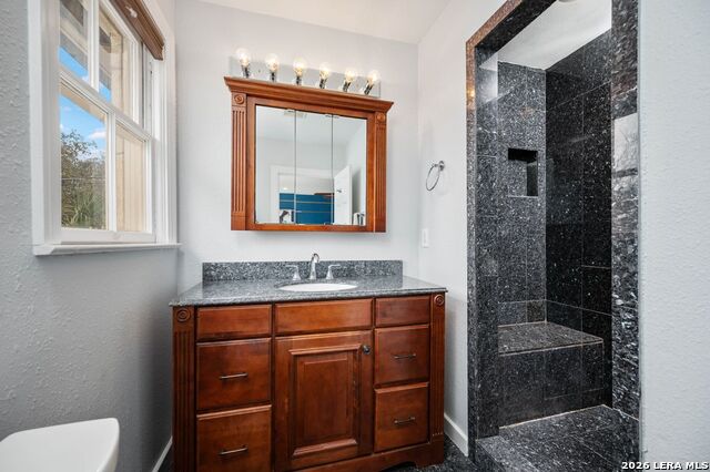 Image 17 of 30 For 218 Mary Louise