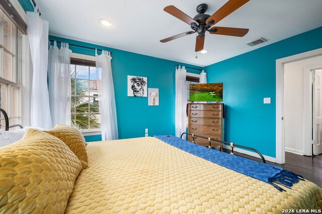 Image 23 of 30 For 218 Mary Louise