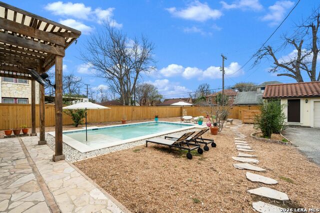 Image 30 of 30 For 218 Mary Louise