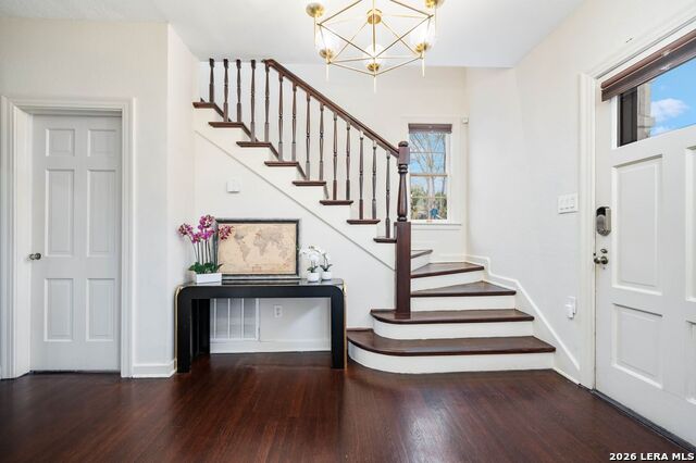 Image 5 of 30 For 218 Mary Louise