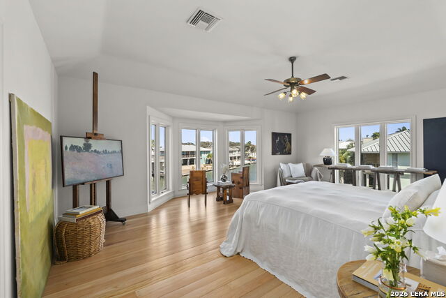 Image 23 of 52 For 25 Bimini  