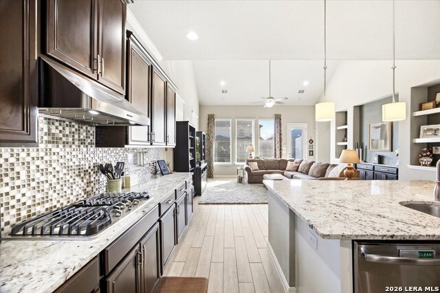 Image 11 of 38 For 13902 Steadtree Pass