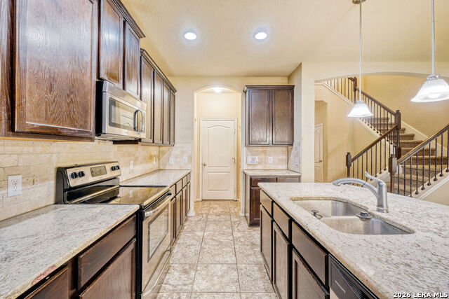 Image 7 of 33 For 3906 Pandora Seco