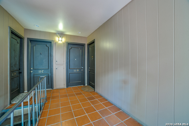 Image 4 of 25 For 7711 Broadway Str.  11b