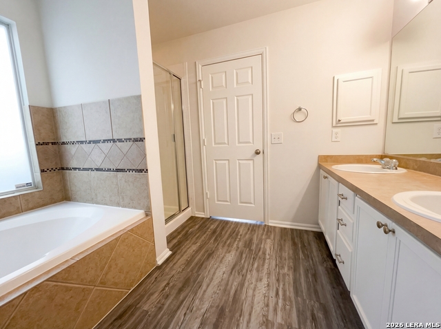 Image 10 of 17 For 9526 Ascending