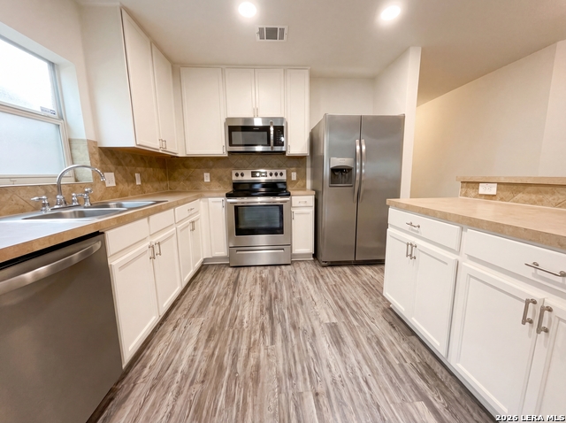 Image 7 of 17 For 9526 Ascending