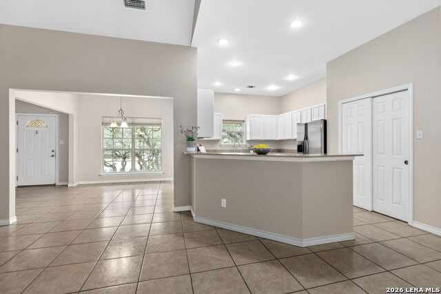 Image 14 of 37 For 26517 Glenrose S