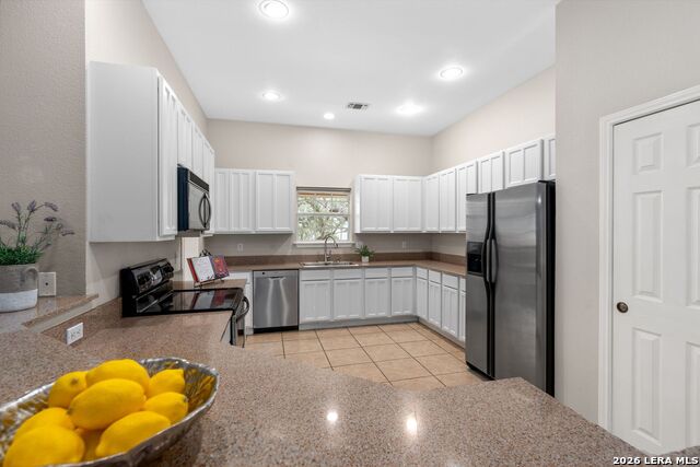 Image 15 of 37 For 26517 Glenrose S