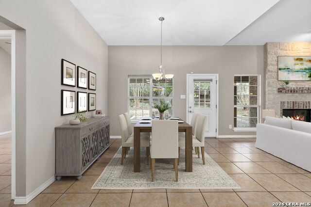 Image 18 of 37 For 26517 Glenrose S