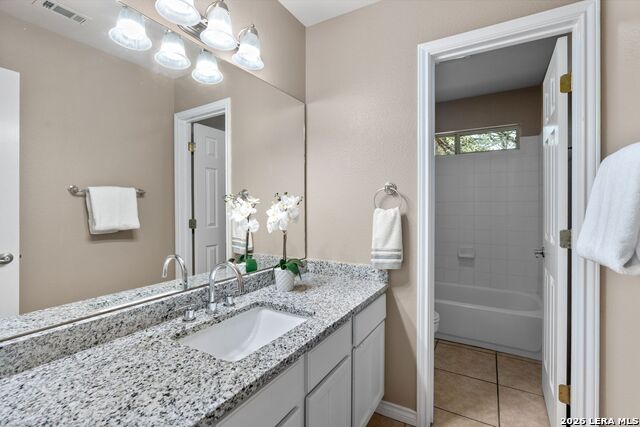 Image 32 of 37 For 26517 Glenrose S