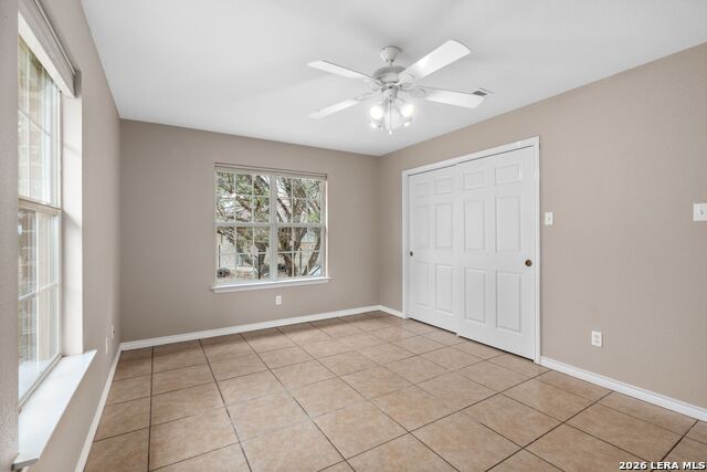 Image 34 of 37 For 26517 Glenrose S