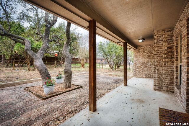 Image 35 of 37 For 26517 Glenrose S