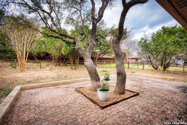 Image 37 of 37 For 26517 Glenrose S