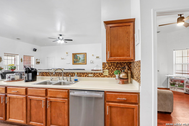 Image 14 of 33 For 13907 Bressani