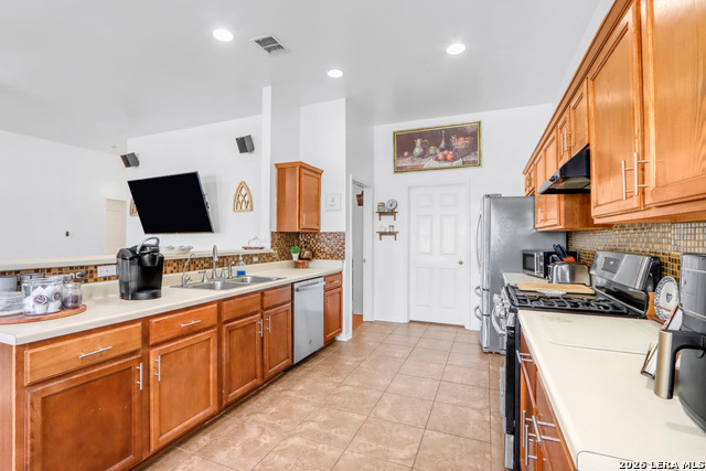 Image 16 of 33 For 13907 Bressani