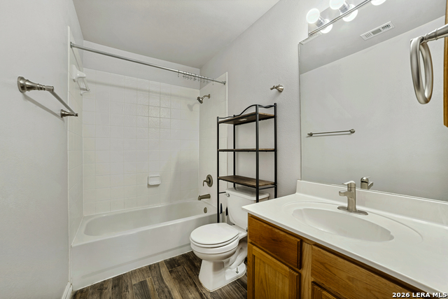 Image 20 of 25 For 9622 Wild Horse Run