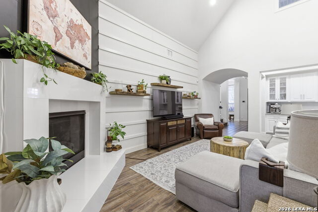 Image 21 of 79 For 24845 Marcia View