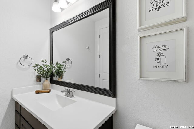 Image 40 of 79 For 24845 Marcia View