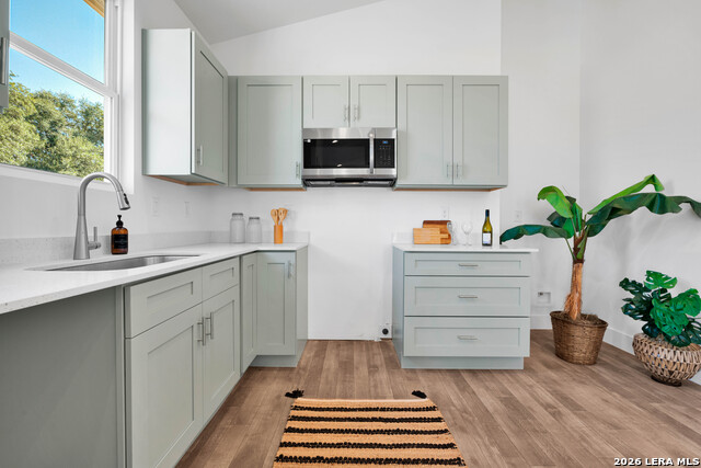 Image 5 of 18 For 1535 Lennon St. #3