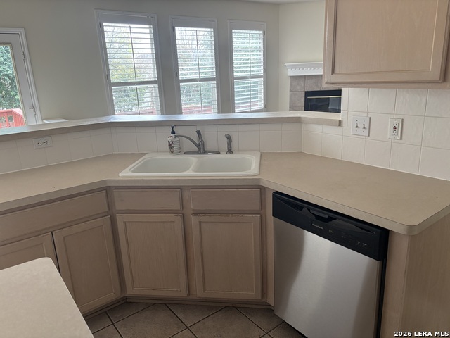 Image 6 of 31 For 25210 Battle Lk