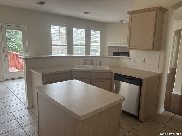 Image 7 of 31 For 25210 Battle Lk