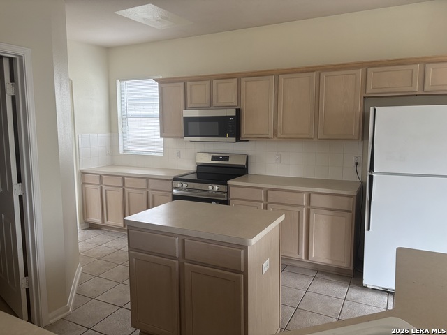 Image 8 of 31 For 25210 Battle Lk