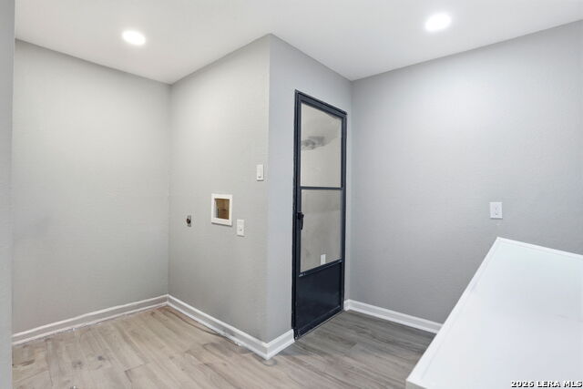 Image 26 of 31 For 1248 Abbotsbury