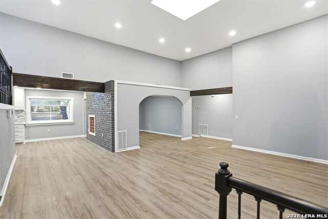 Image 5 of 31 For 1248 Abbotsbury